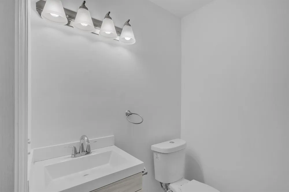 4550 NW 4TH STREET #B Delray Beach, FL 33445
