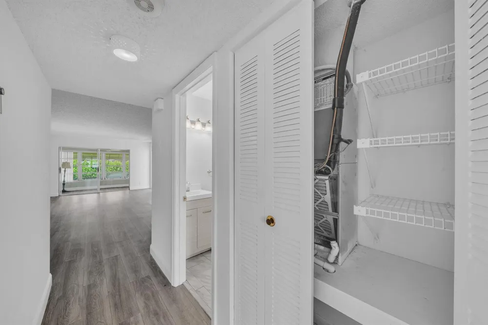 4550 NW 4TH STREET #B Delray Beach, FL 33445