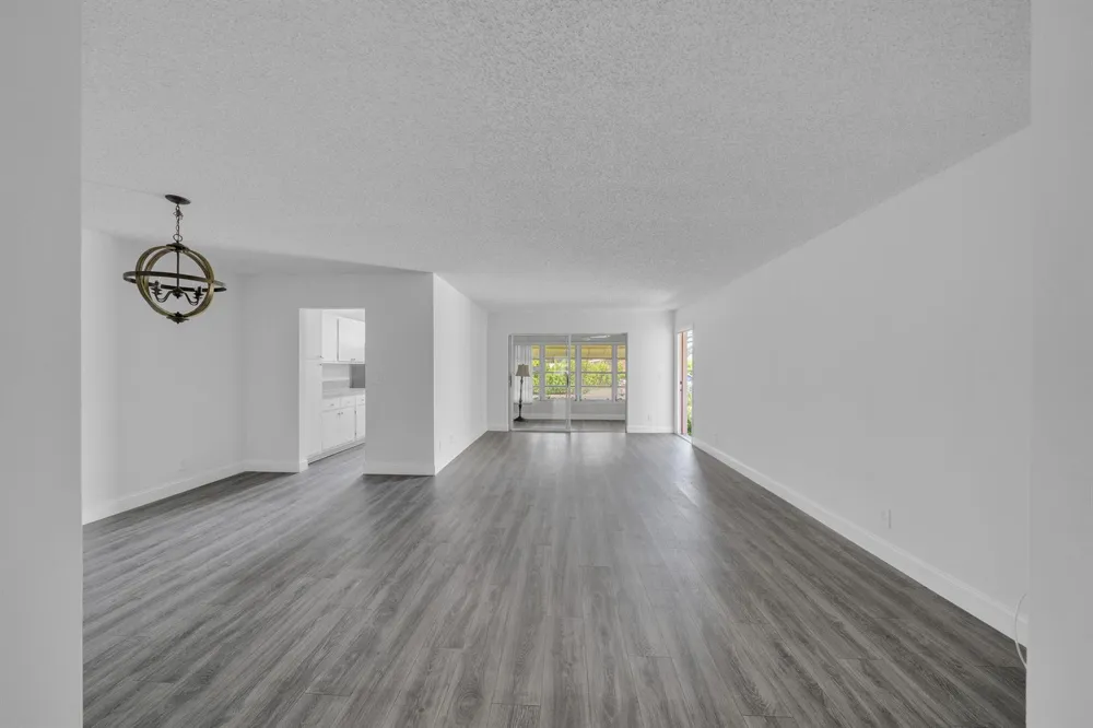4550 NW 4TH STREET #B Delray Beach, FL 33445
