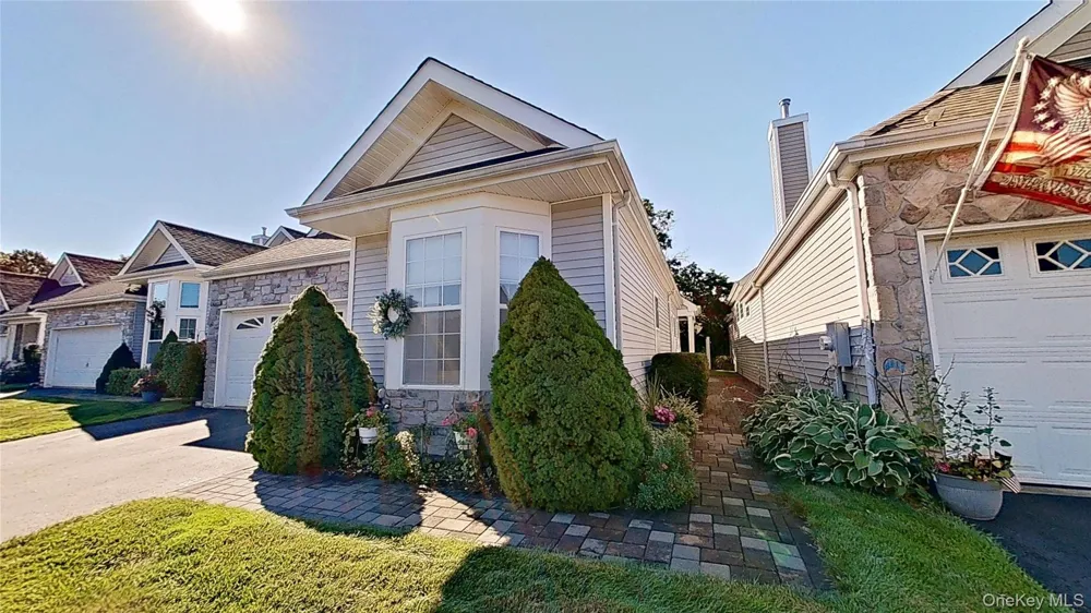 454 Leisure Drive Ridge, NY 11961