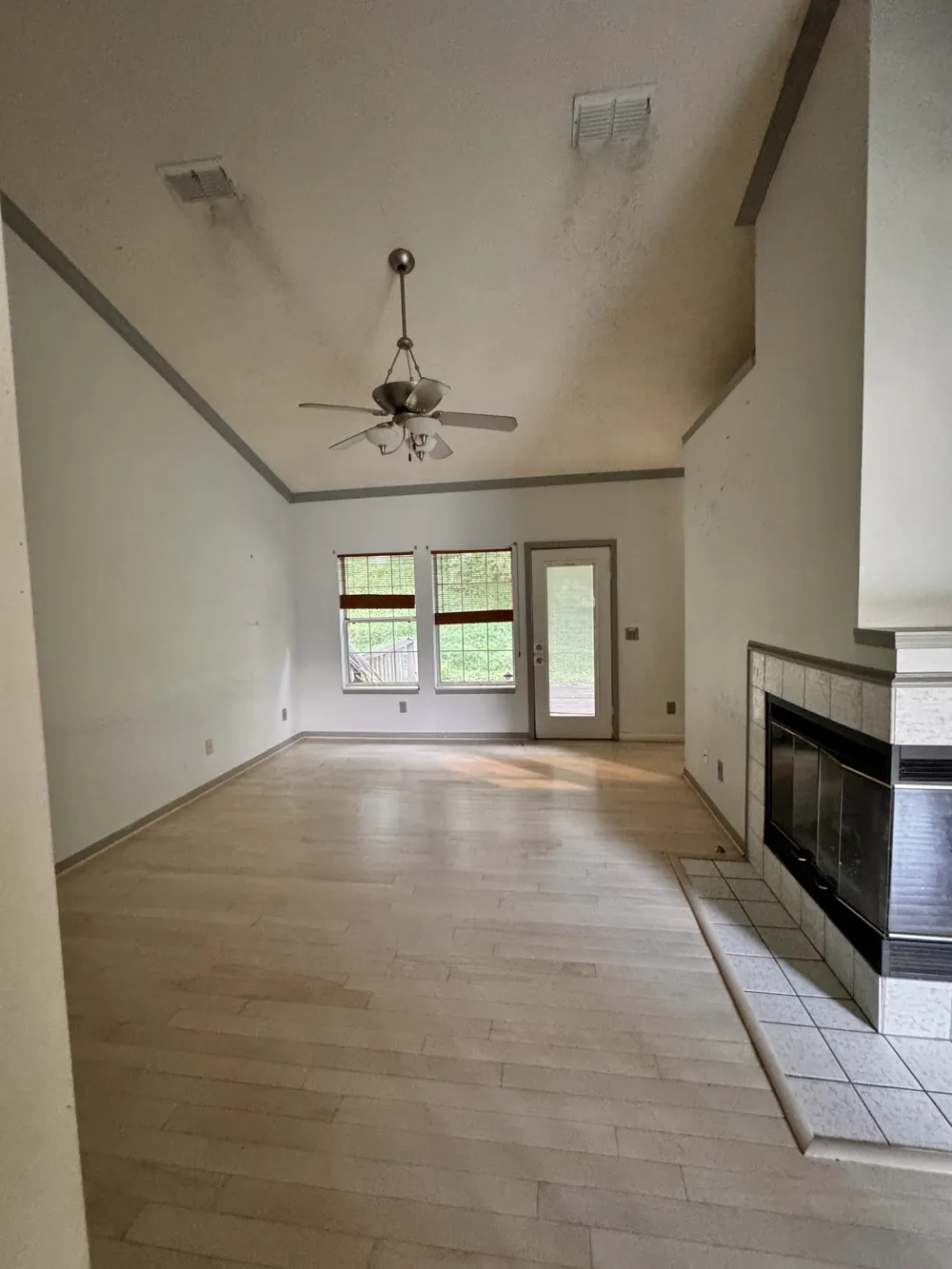 4928 Oak Barrel Dr Antioch, TN 37013