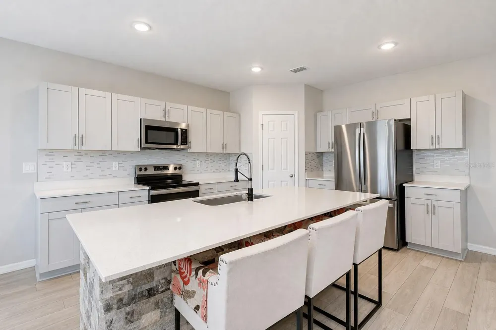 7917 PEACE LILY AVENUE Wesley Chapel, FL 33545