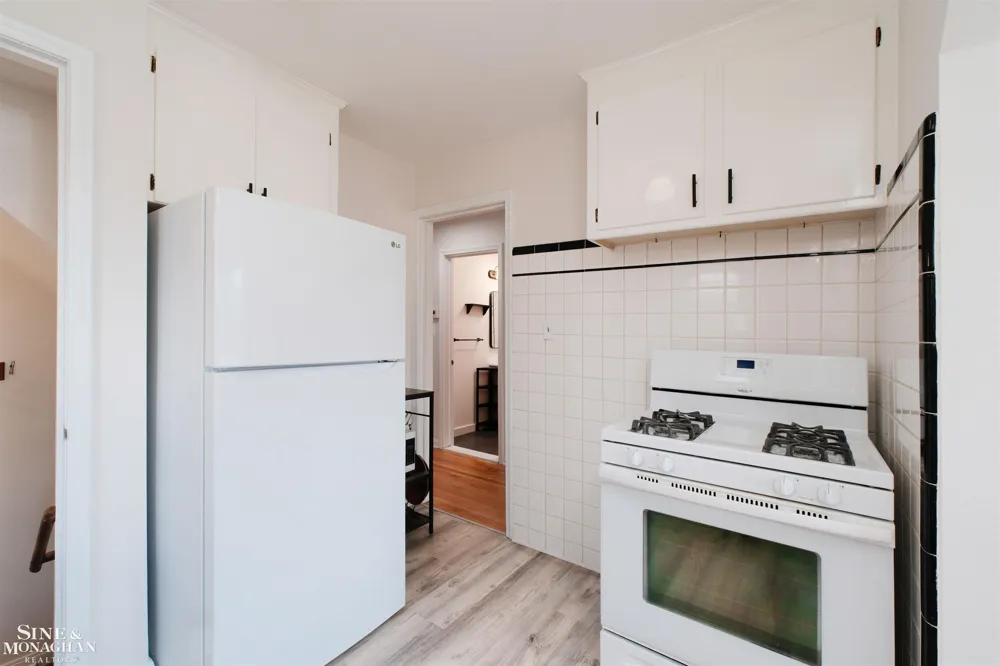 21149 Sunnydale Street St Clair Shores City, MI 48081