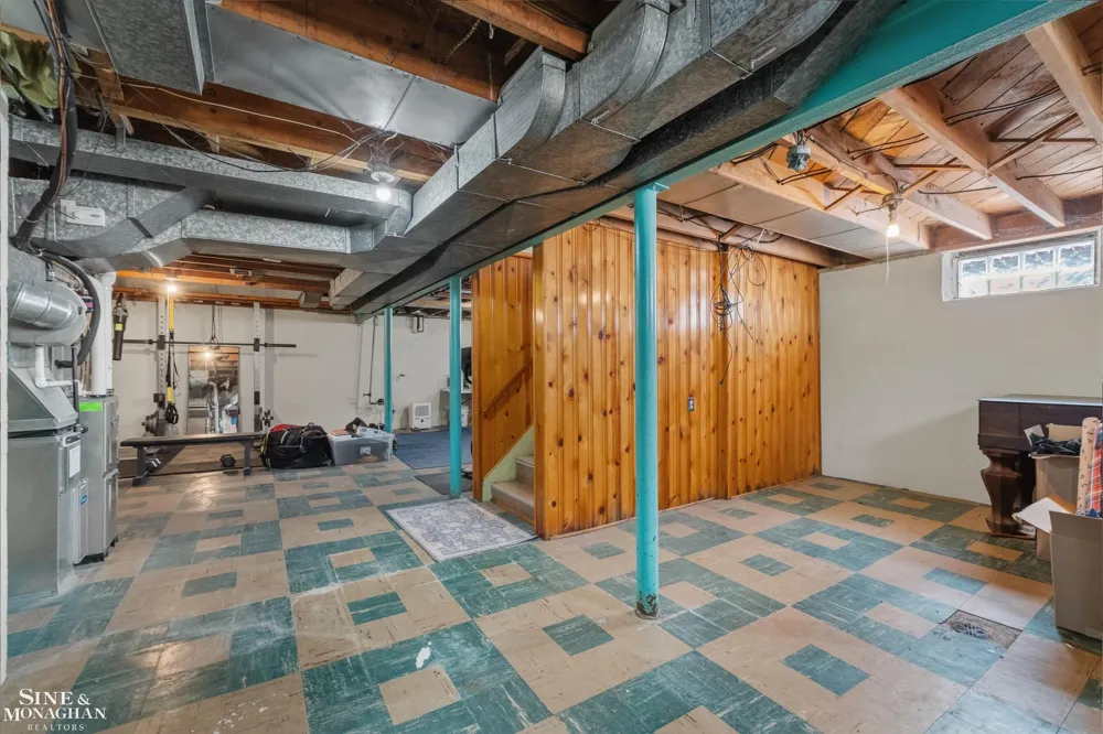 21149 Sunnydale Street St Clair Shores City, MI 48081