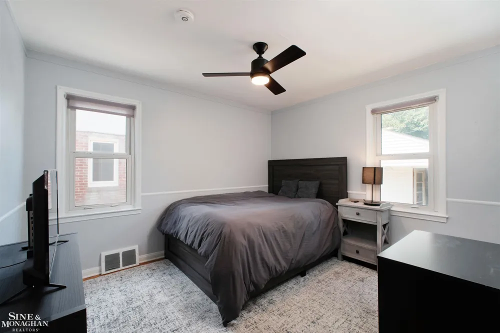 21149 Sunnydale Street St Clair Shores City, MI 48081