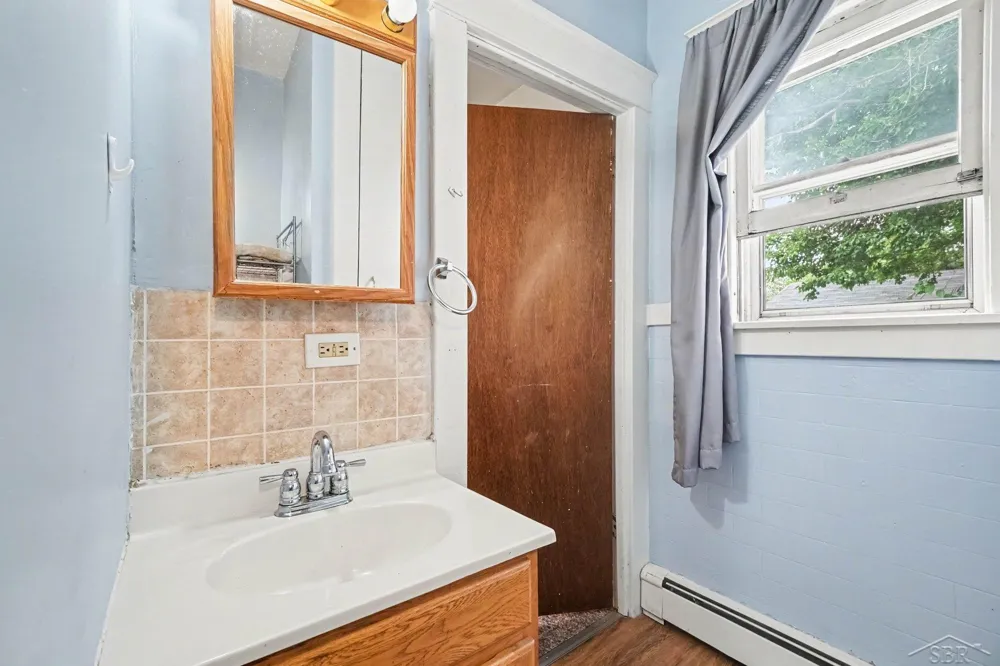 2018 Woodbridge Street Saginaw City, MI 48602