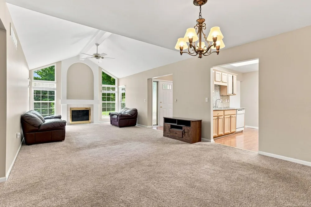 48490 Piedmont Court Shelby Charter Township, MI 48315