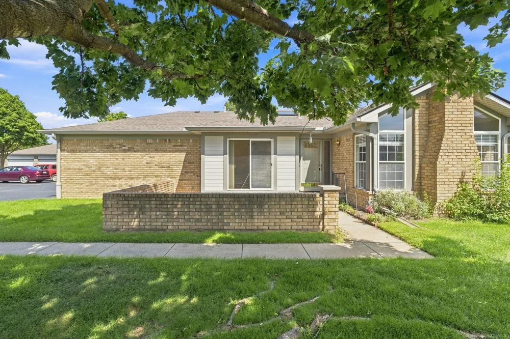 48490 Piedmont Court Shelby Charter Township, MI 48315