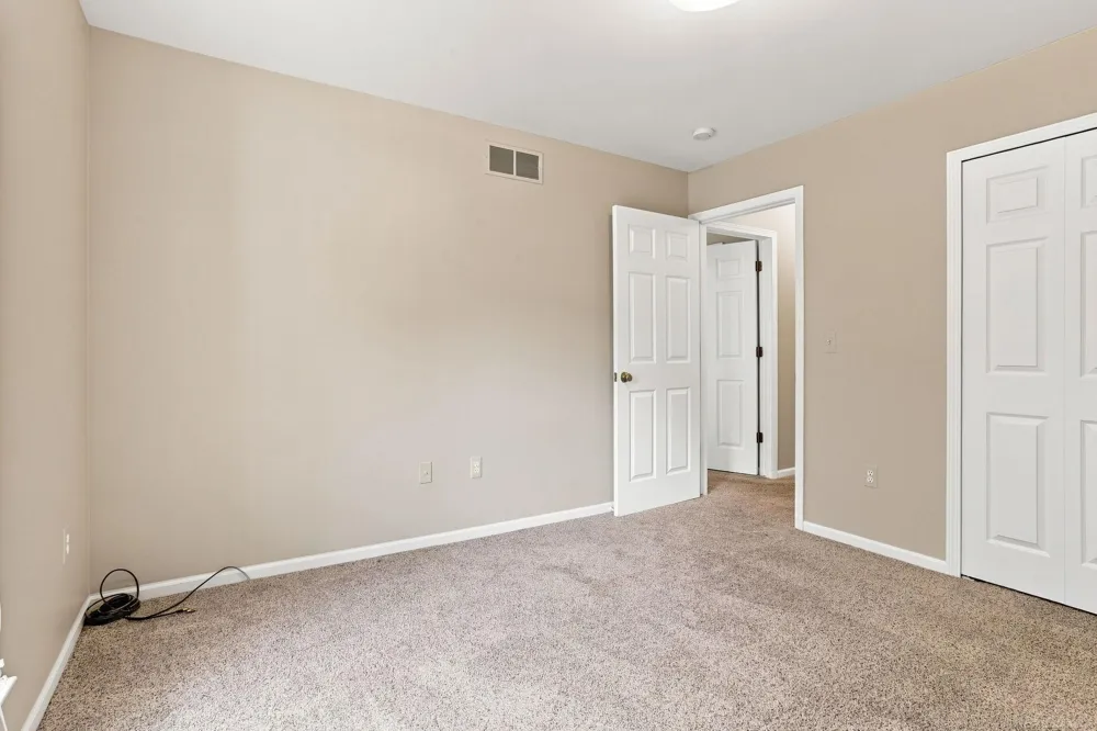 48490 Piedmont Court Shelby Charter Township, MI 48315