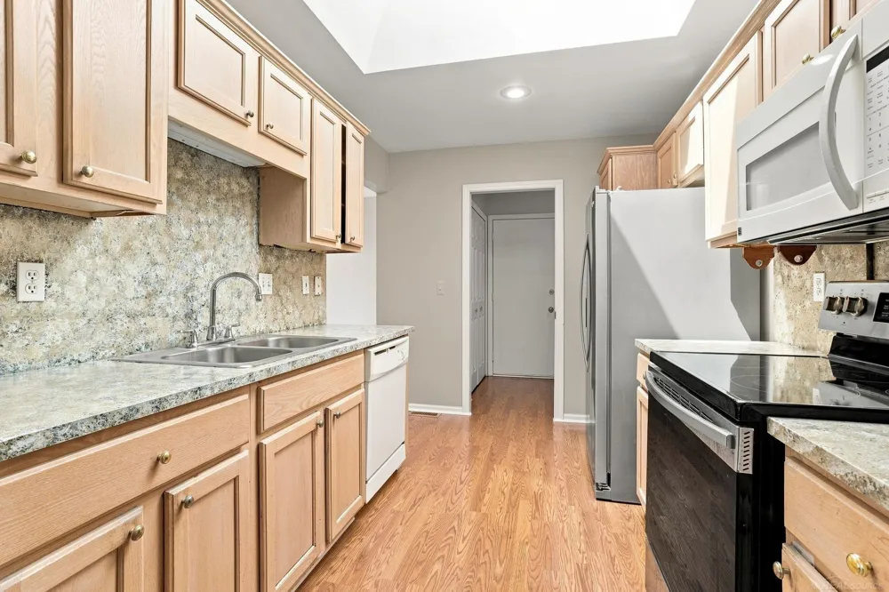 48490 Piedmont Court Shelby Charter Township, MI 48315