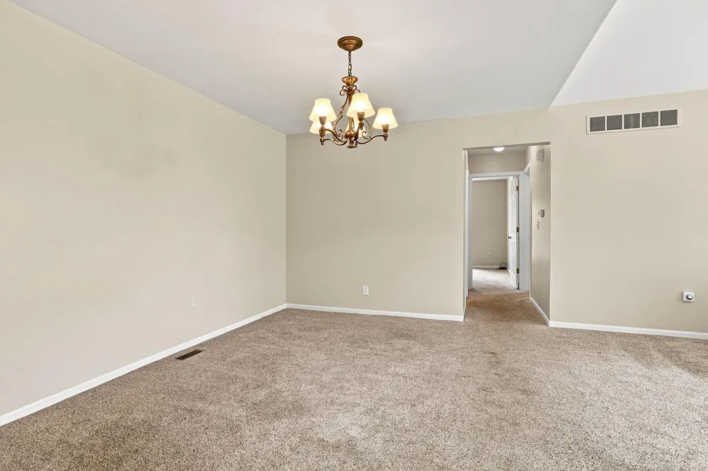 48490 Piedmont Court Shelby Charter Township, MI 48315