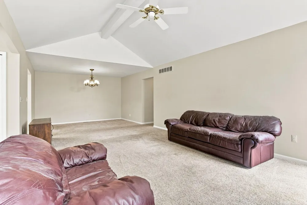 48490 Piedmont Court Shelby Charter Township, MI 48315