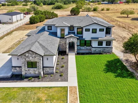 120 Lantana Bud Trail