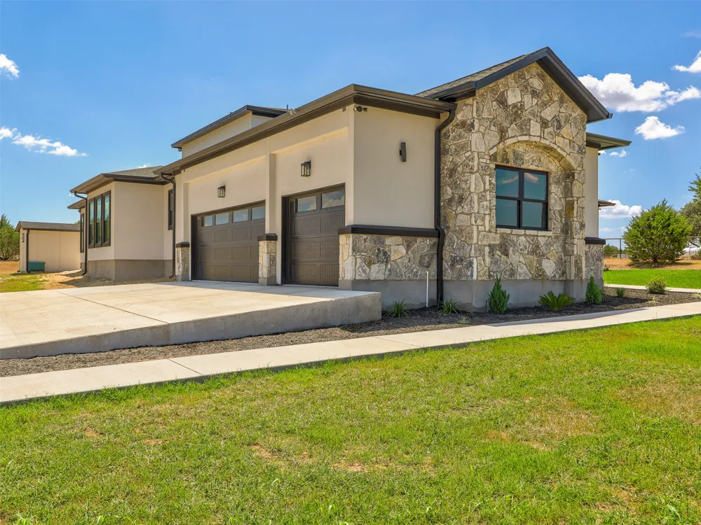 120 Lantana Bud Trail Liberty Hill, TX 78642