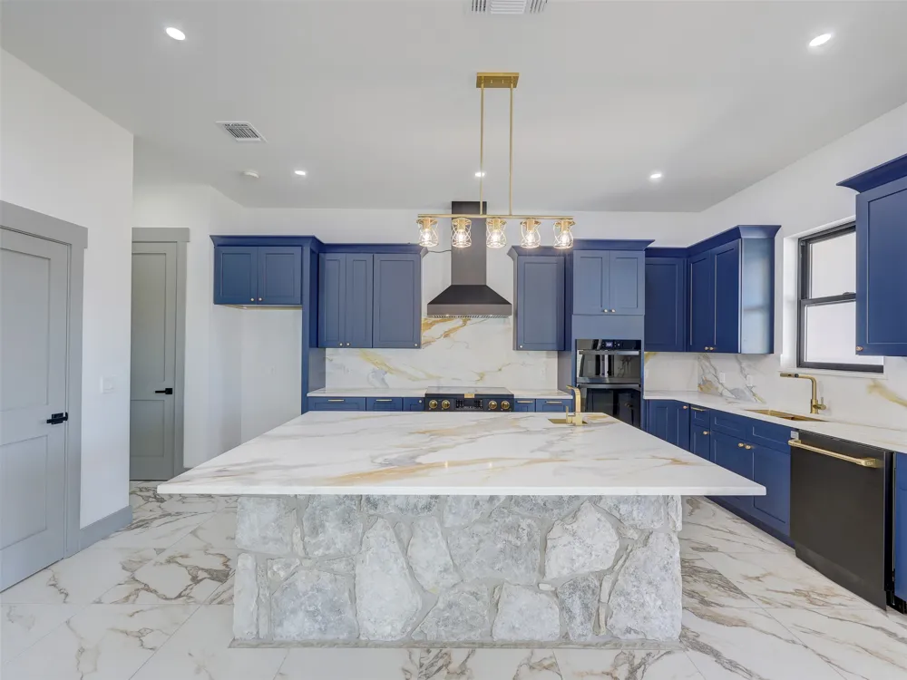 120 Lantana Bud Trail Liberty Hill, TX 78642