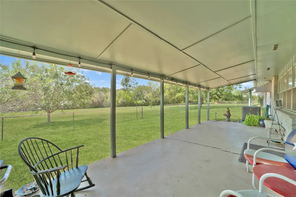 132 Tomahawk Trail Seguin, TX 78155