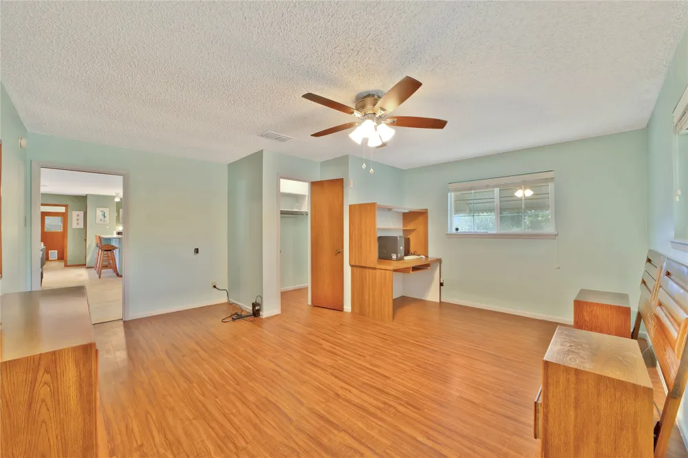 132 Tomahawk Trail Seguin, TX 78155