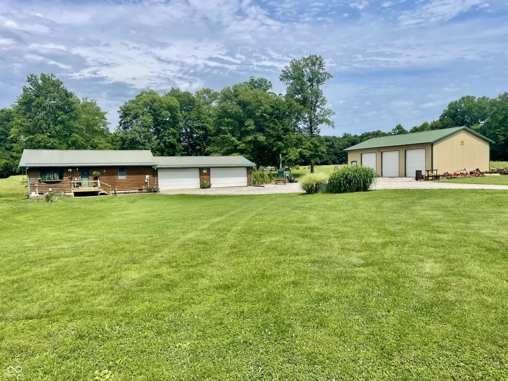 2301 Combes Road Quincy, IN 47456