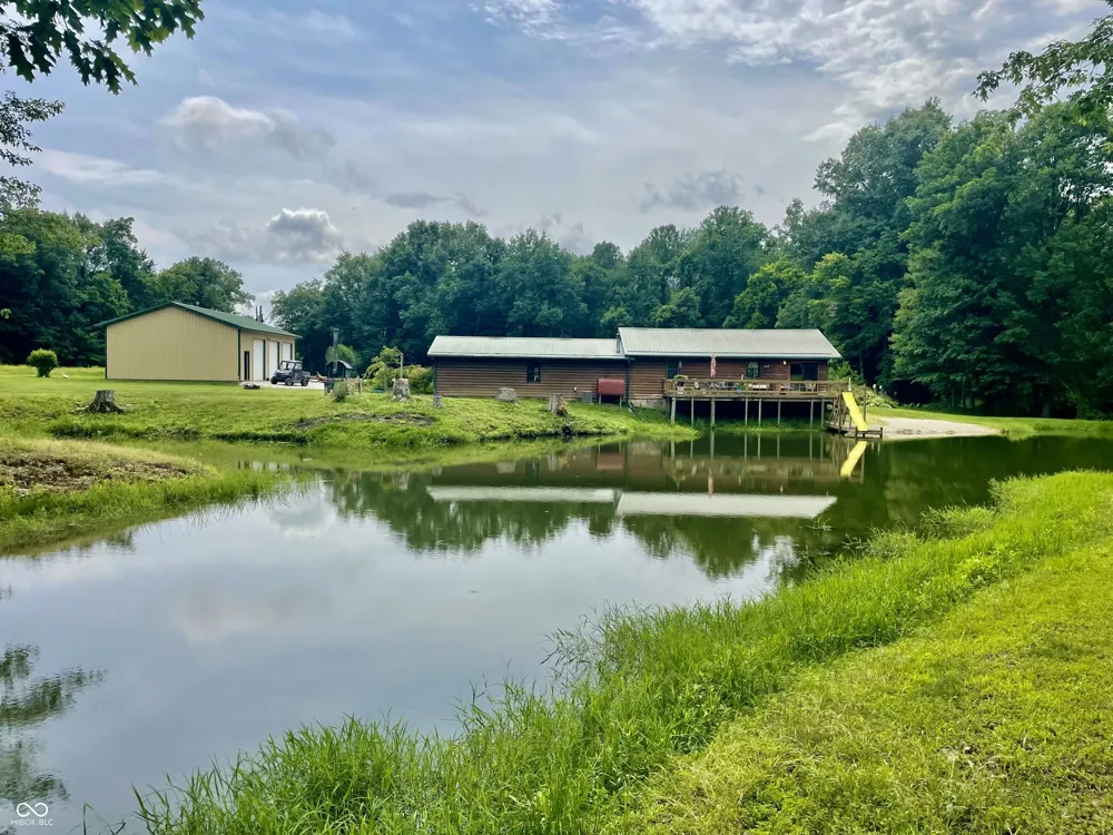 2301 Combes Road Quincy, IN 47456