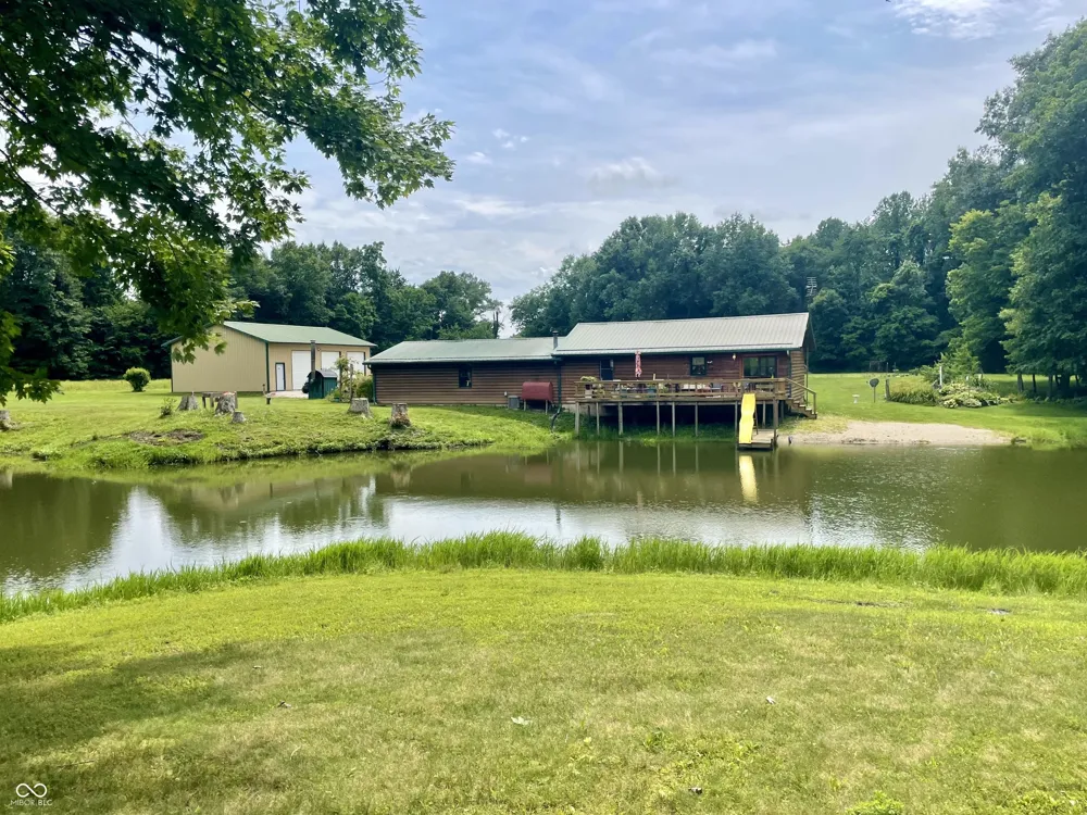 2301 Combes Road Quincy, IN 47456