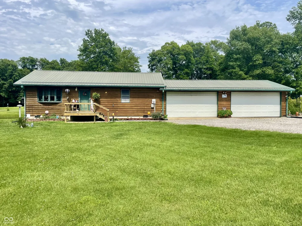 2301 Combes Road Quincy, IN 47456