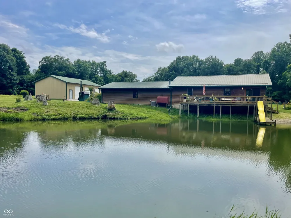 2301 Combes Road Quincy, IN 47456