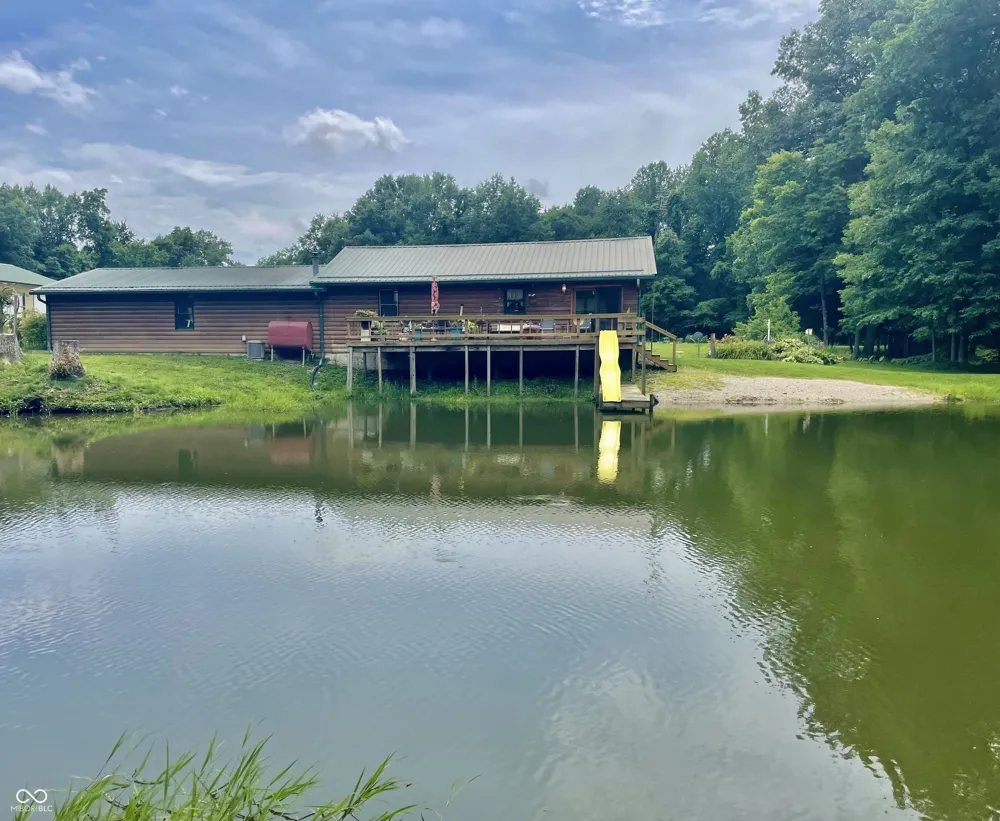 2301 Combes Road Quincy, IN 47456