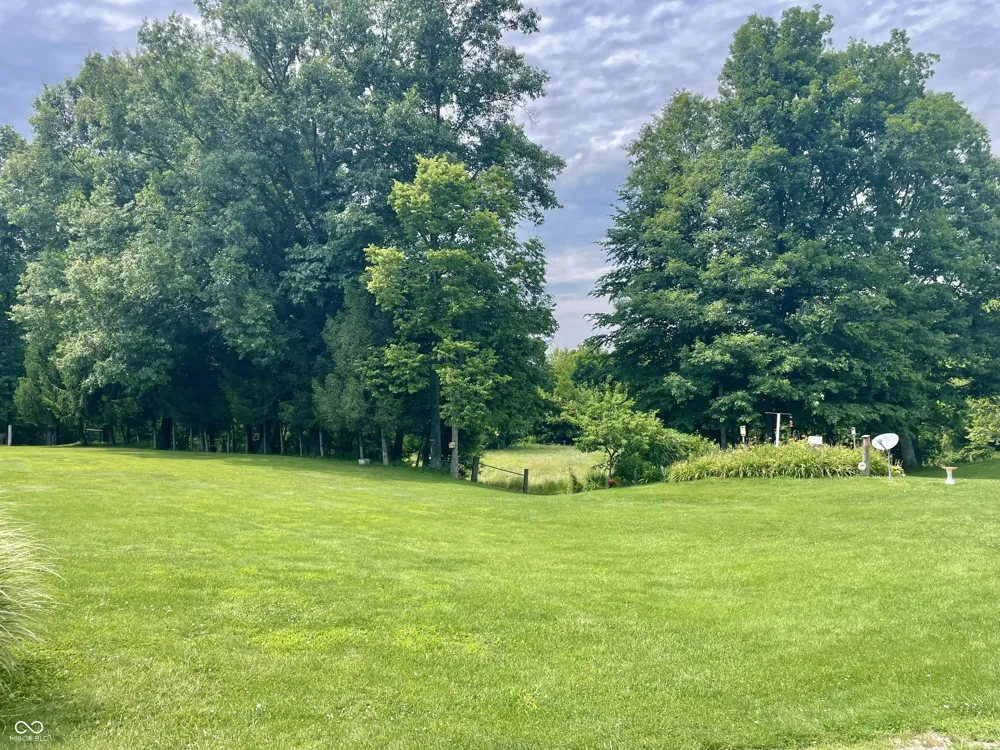 2301 Combes Road Quincy, IN 47456