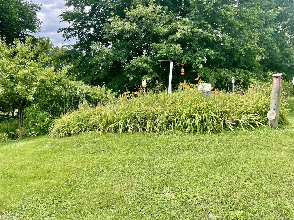 2301 Combes Road Quincy, IN 47456