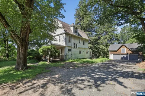 37 Livingston Avenue