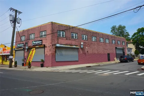699-701 Frelinghuysen Avenue