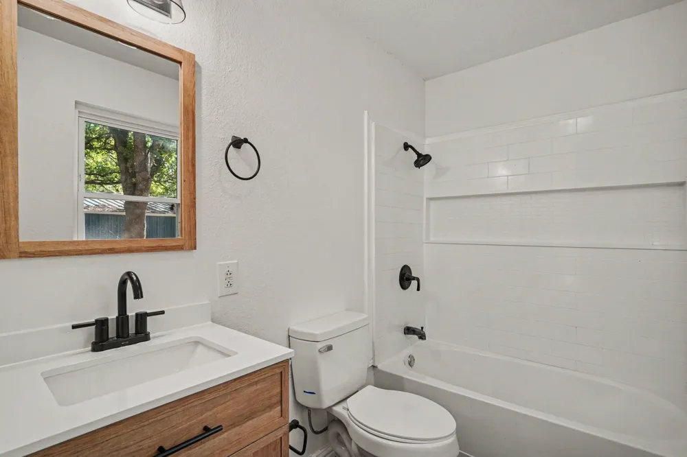 4305 Lucero Drive Granbury, TX 76048