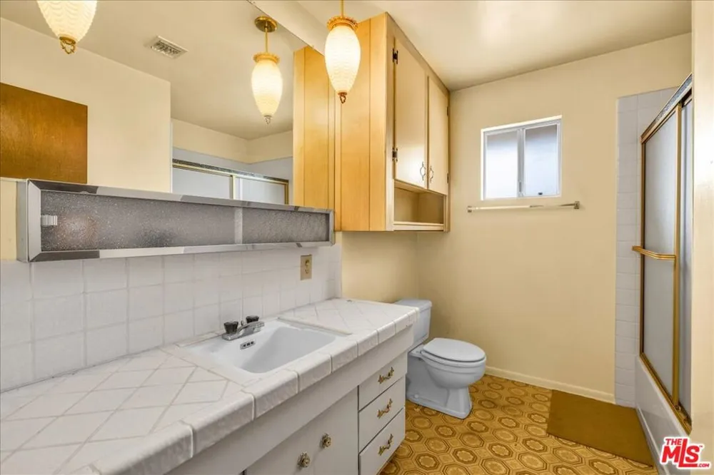 8686 Uphill Road Joshua Tree, CA 92252
