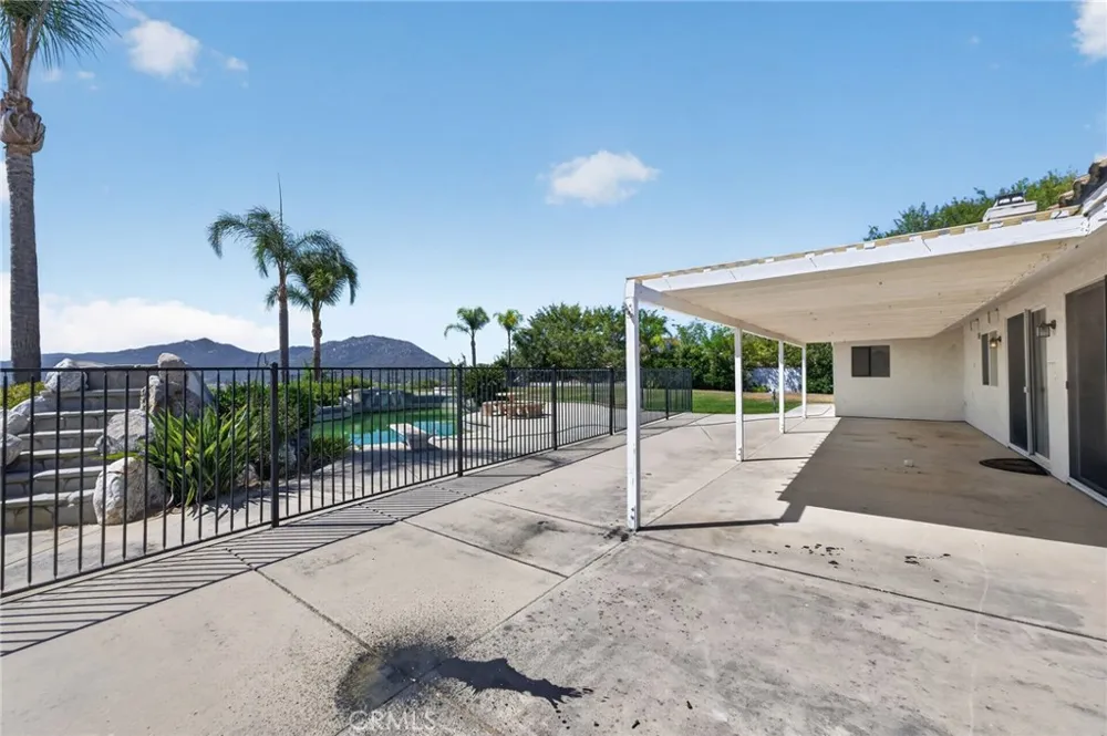 43973 El Lucero Place Temecula, CA 92592