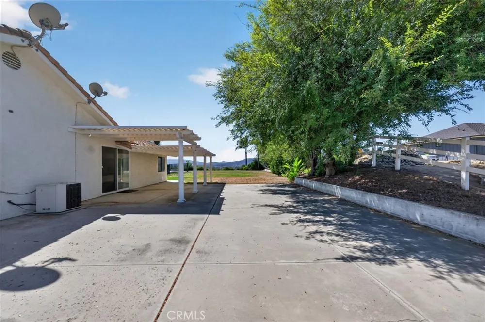 43973 El Lucero Place Temecula, CA 92592