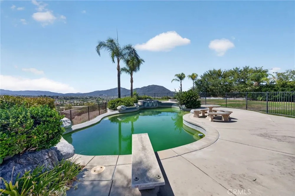 43973 El Lucero Place Temecula, CA 92592