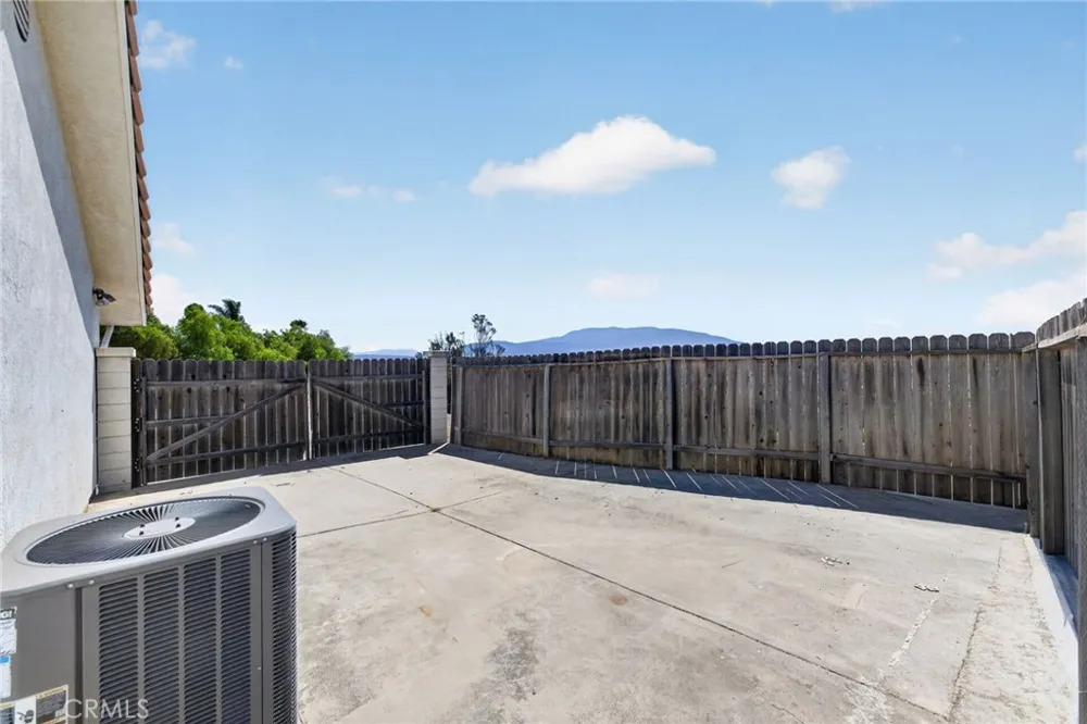 43973 El Lucero Place Temecula, CA 92592