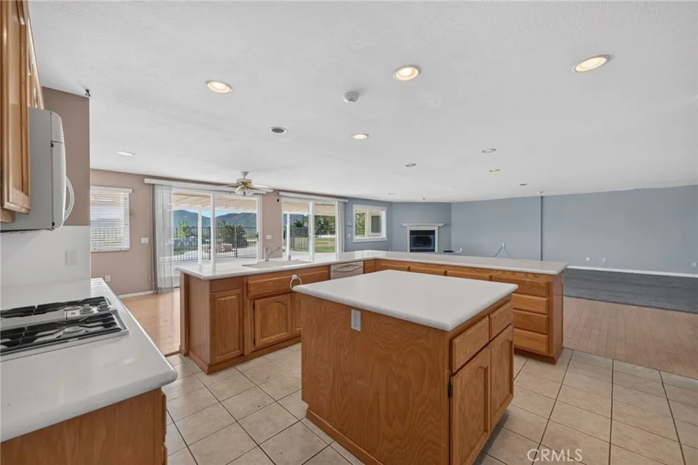 43973 El Lucero Place Temecula, CA 92592
