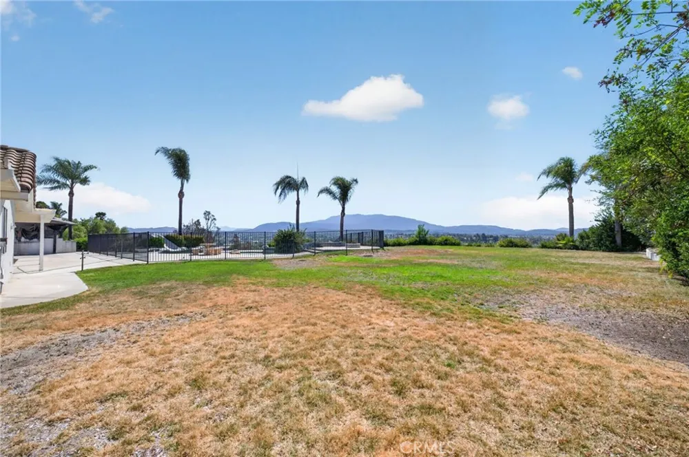 43973 El Lucero Place Temecula, CA 92592