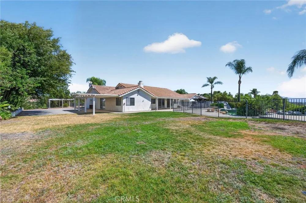 43973 El Lucero Place Temecula, CA 92592