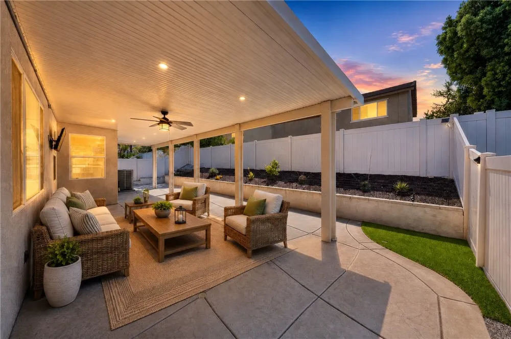 38079 Bella Rosa Murrieta, CA 92563