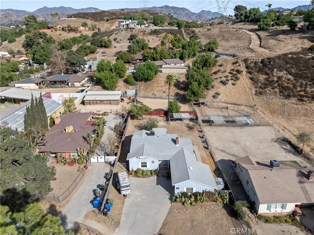 10108 Stonehurst Shadow Hills, CA 91352