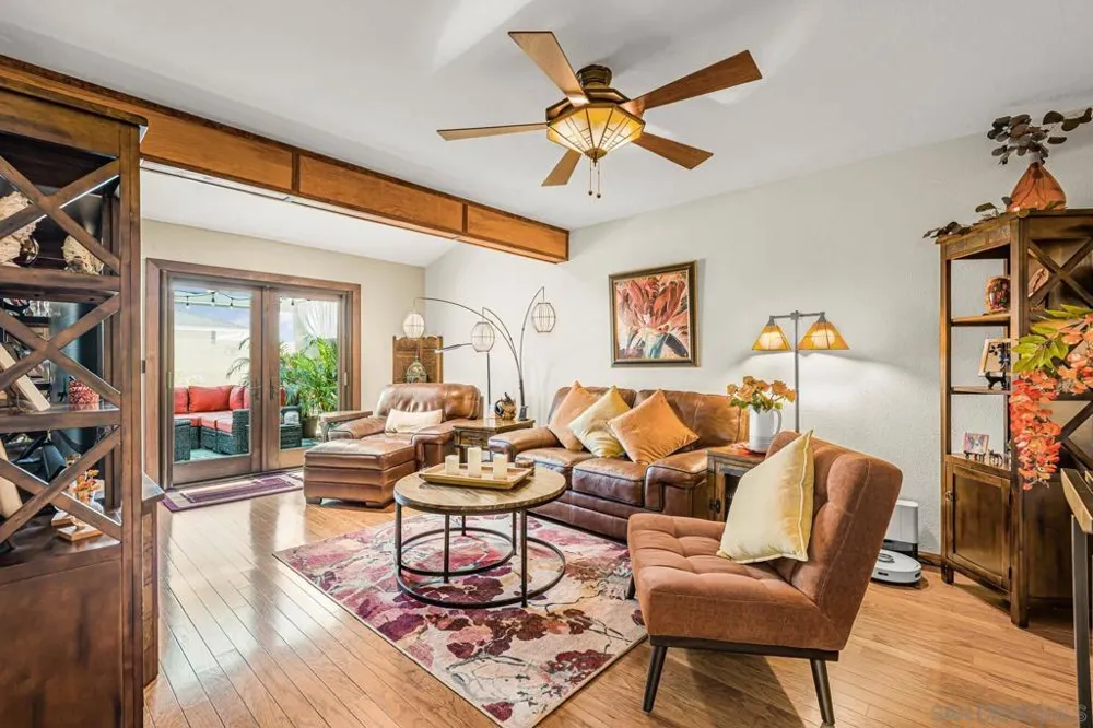 72 Connoley Cir. Chula Vista, CA 91911