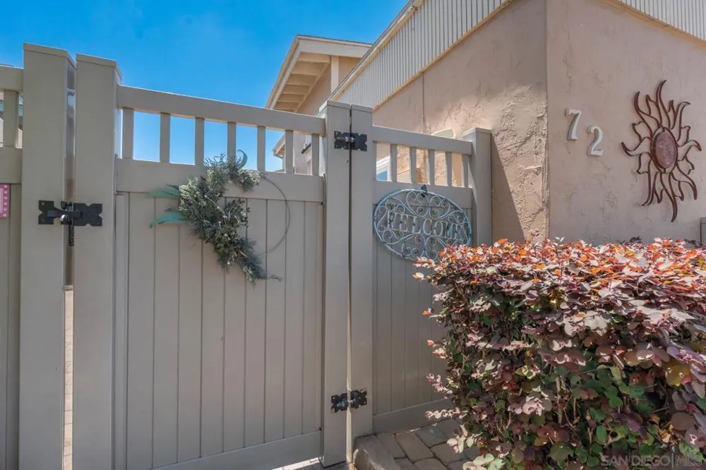72 Connoley Cir. Chula Vista, CA 91911