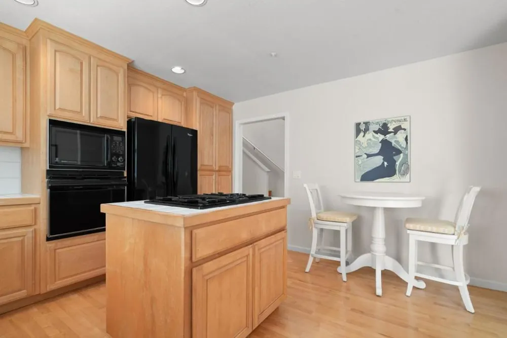 120 Tiburon Court Aptos, CA 95003