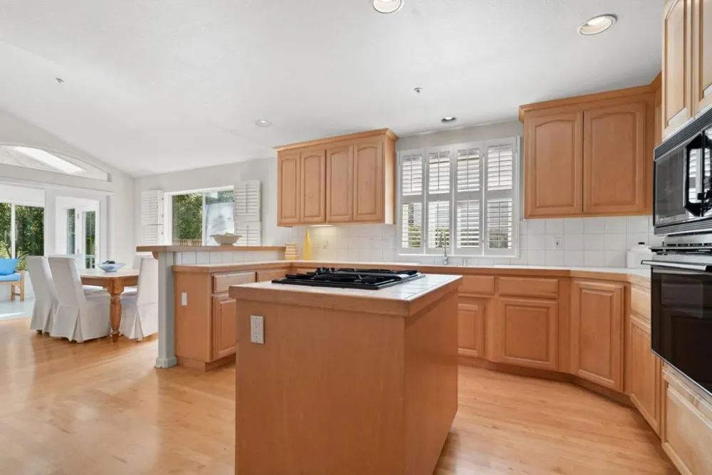 120 Tiburon Court Aptos, CA 95003