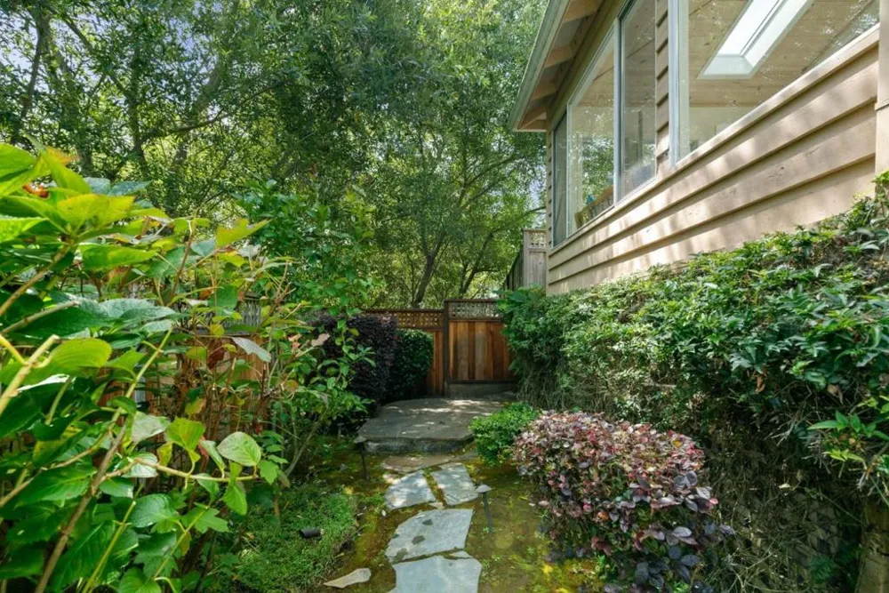 120 Tiburon Court Aptos, CA 95003