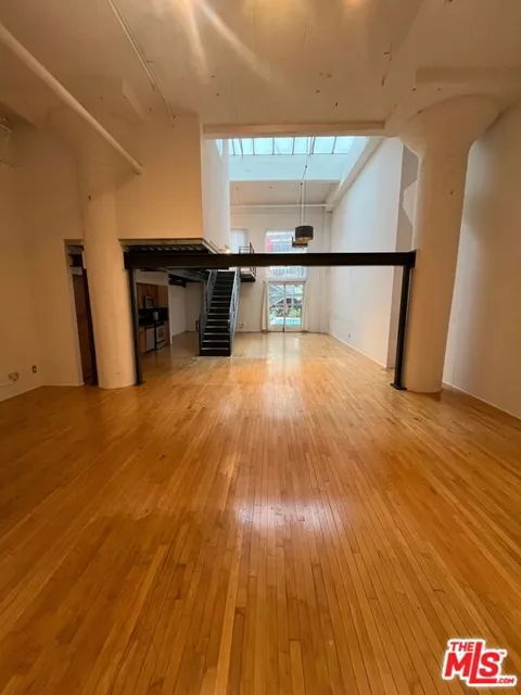 420 S San Pedro Street #103