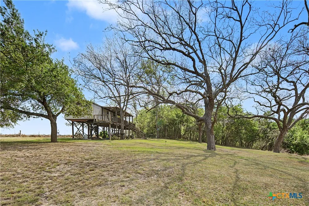 1250 Darst Creek Lane Seguin, TX 78155