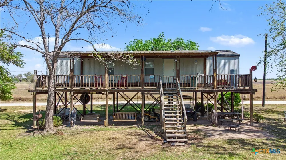 1250 Darst Creek Lane Seguin, TX 78155